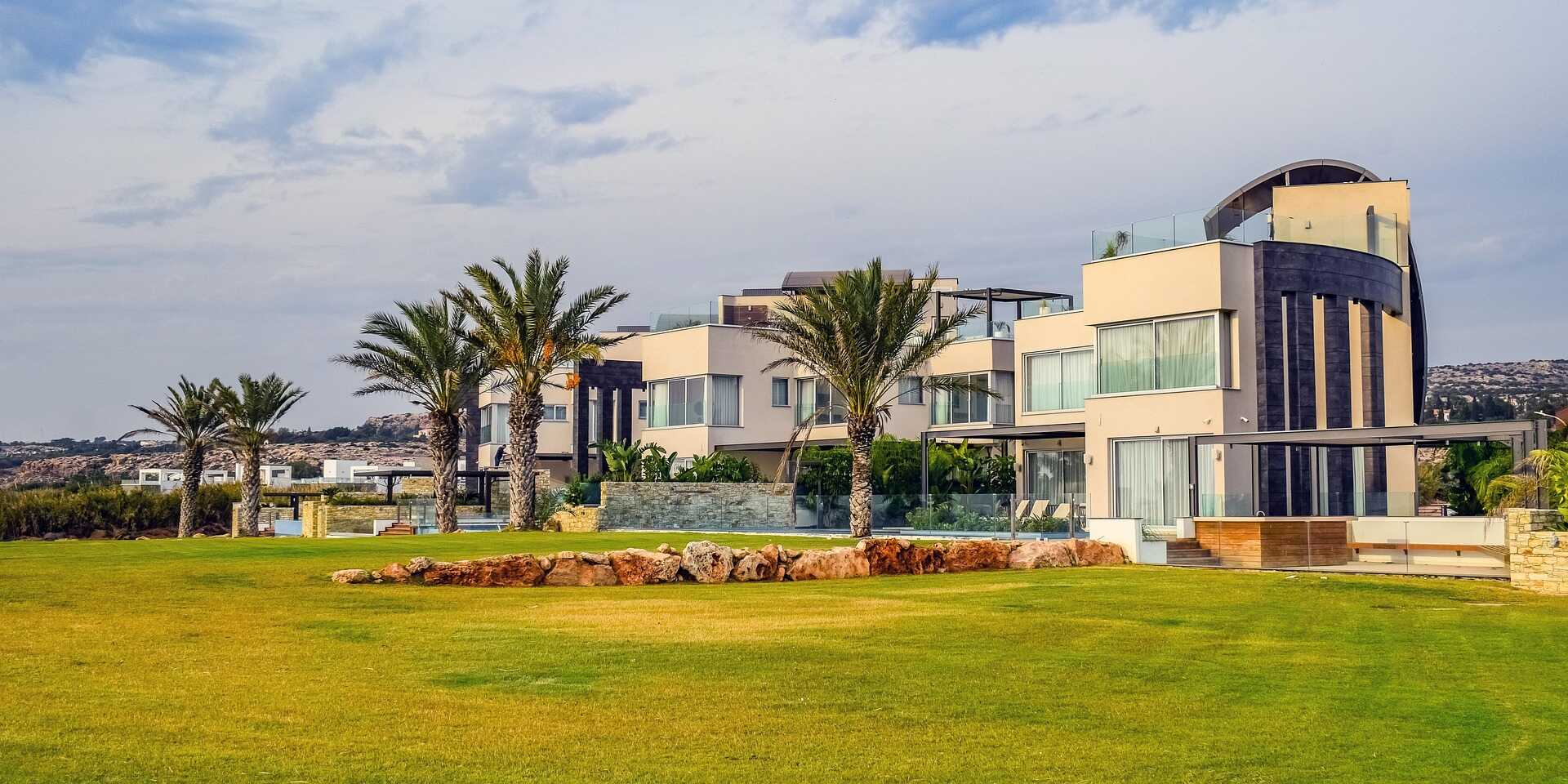 איך להגדיל תפוסה במתחם אירוח (צימרים, וילות ודירות נופש) — המדריך המלא ל־2025