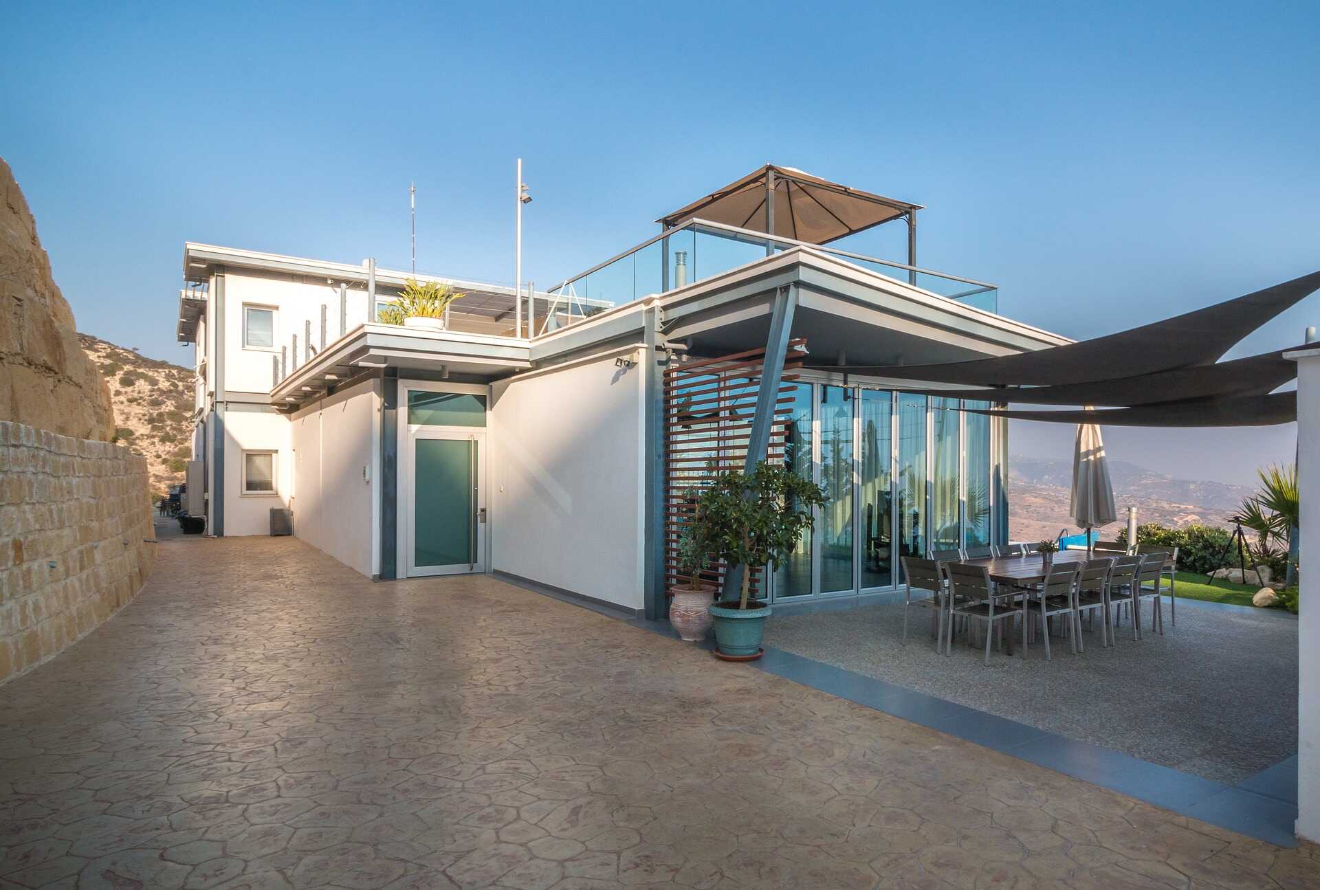 איך לתמחר צימר נכון ב-Airbnb וב-Booking ולהגדיל רווחיות